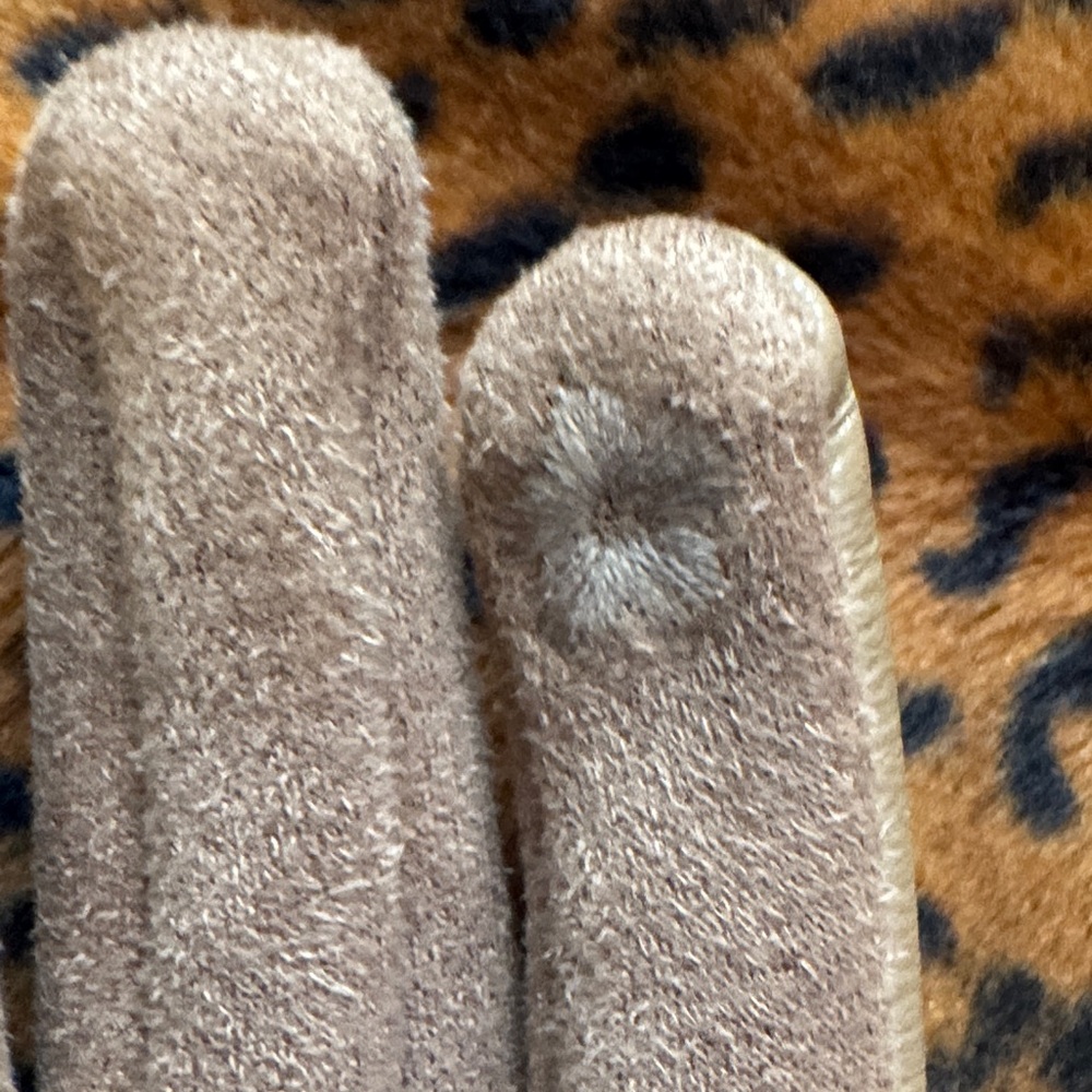 London Fog Women's Brown Leather Gloves - Picture 5 of 6